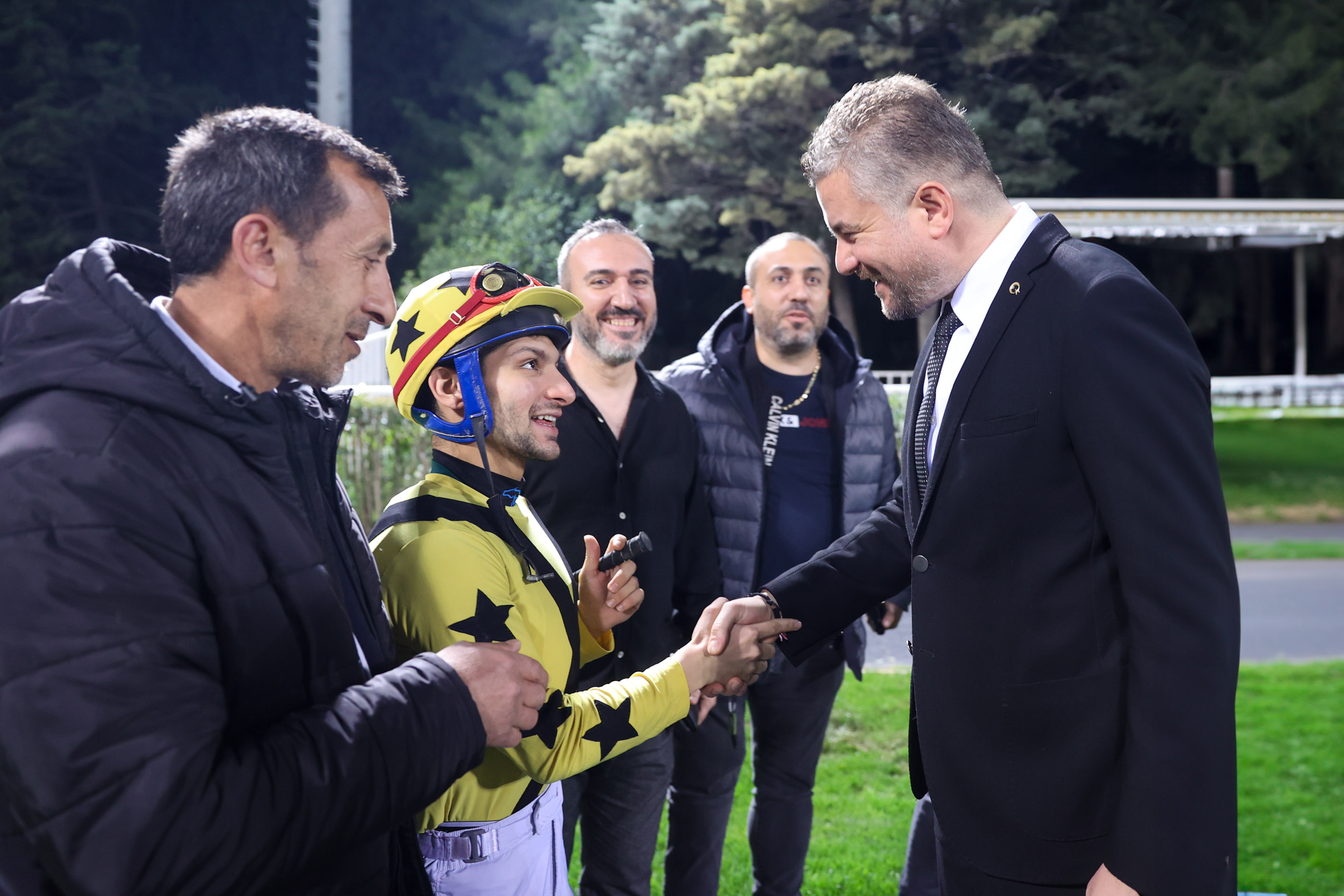 Şirinyer Hipodromu’nda Buca Belediye Başkanlığı Koşusu Heyecanı