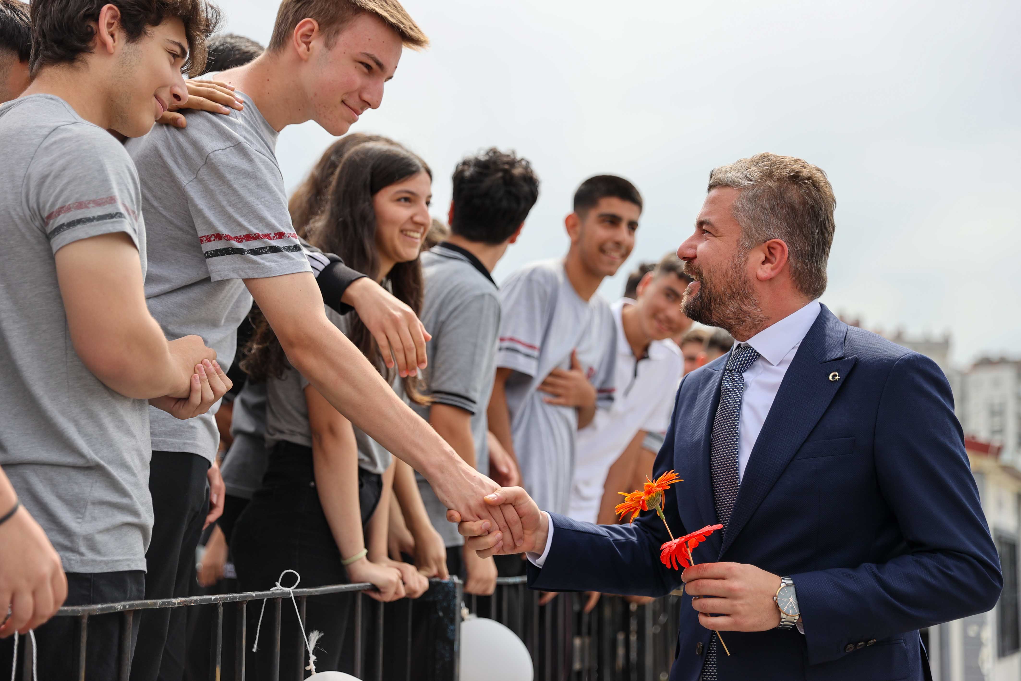 Başkan Duman YKS’ ye gireceklere başarılar diledi