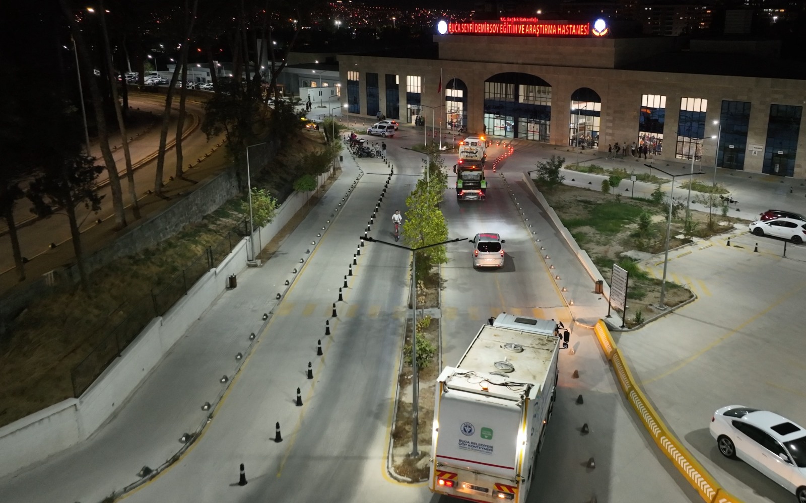 Buca’nın en büyük hastanesinde temizlik çalışması