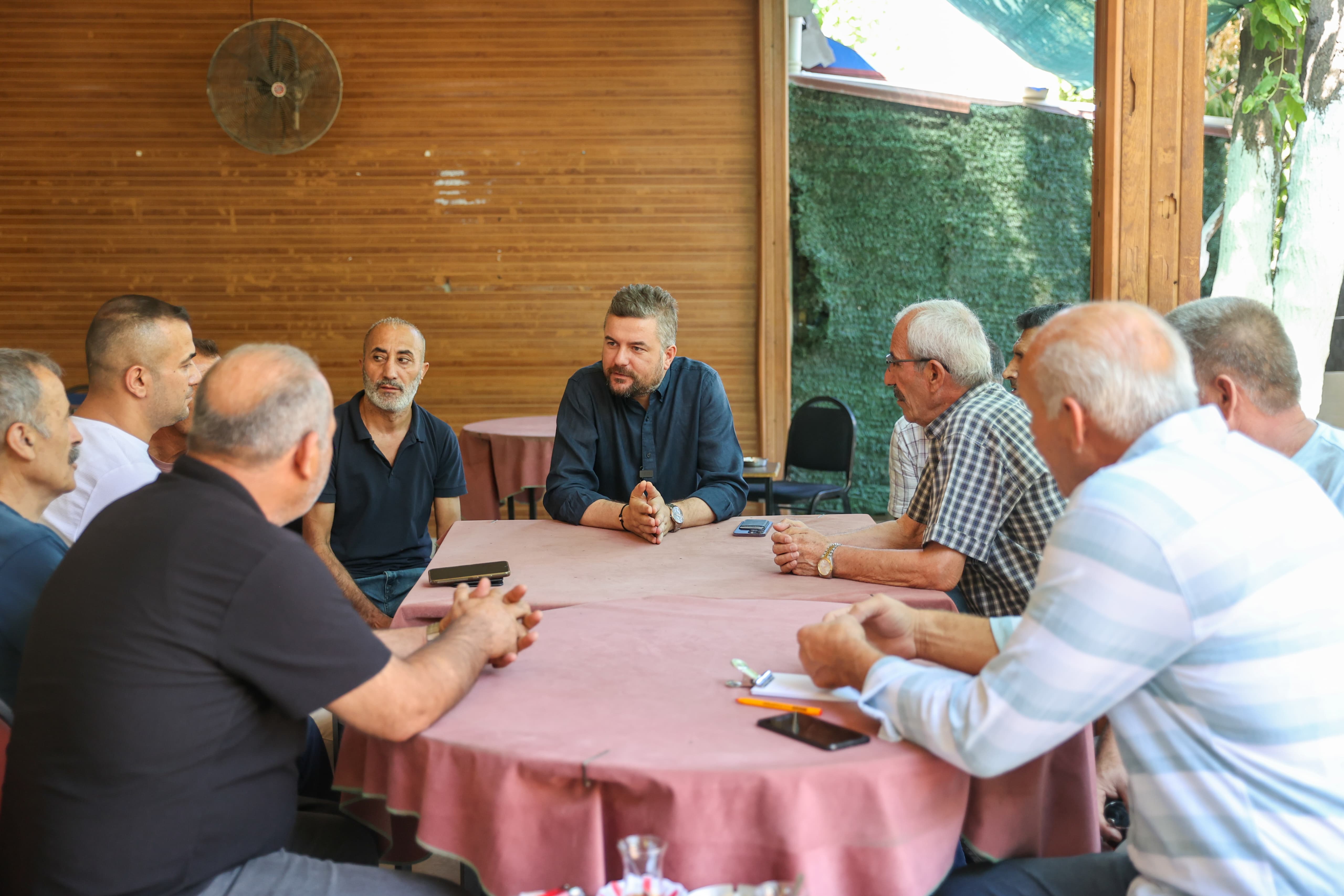Başkan Görkem Duman, sokağın nabzını tutuyor