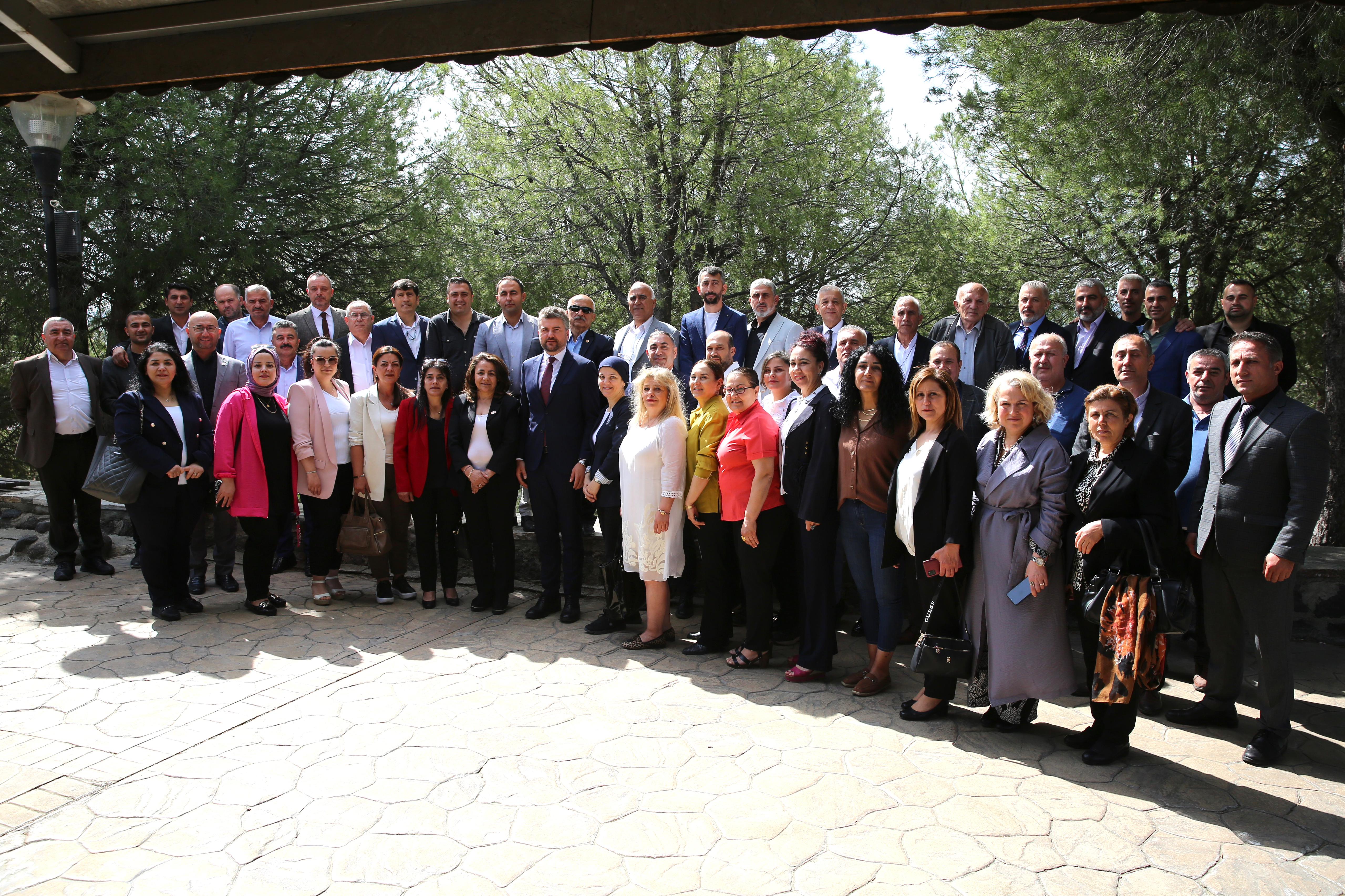 Başkan Görkem Duman muhtarlarla buluştu