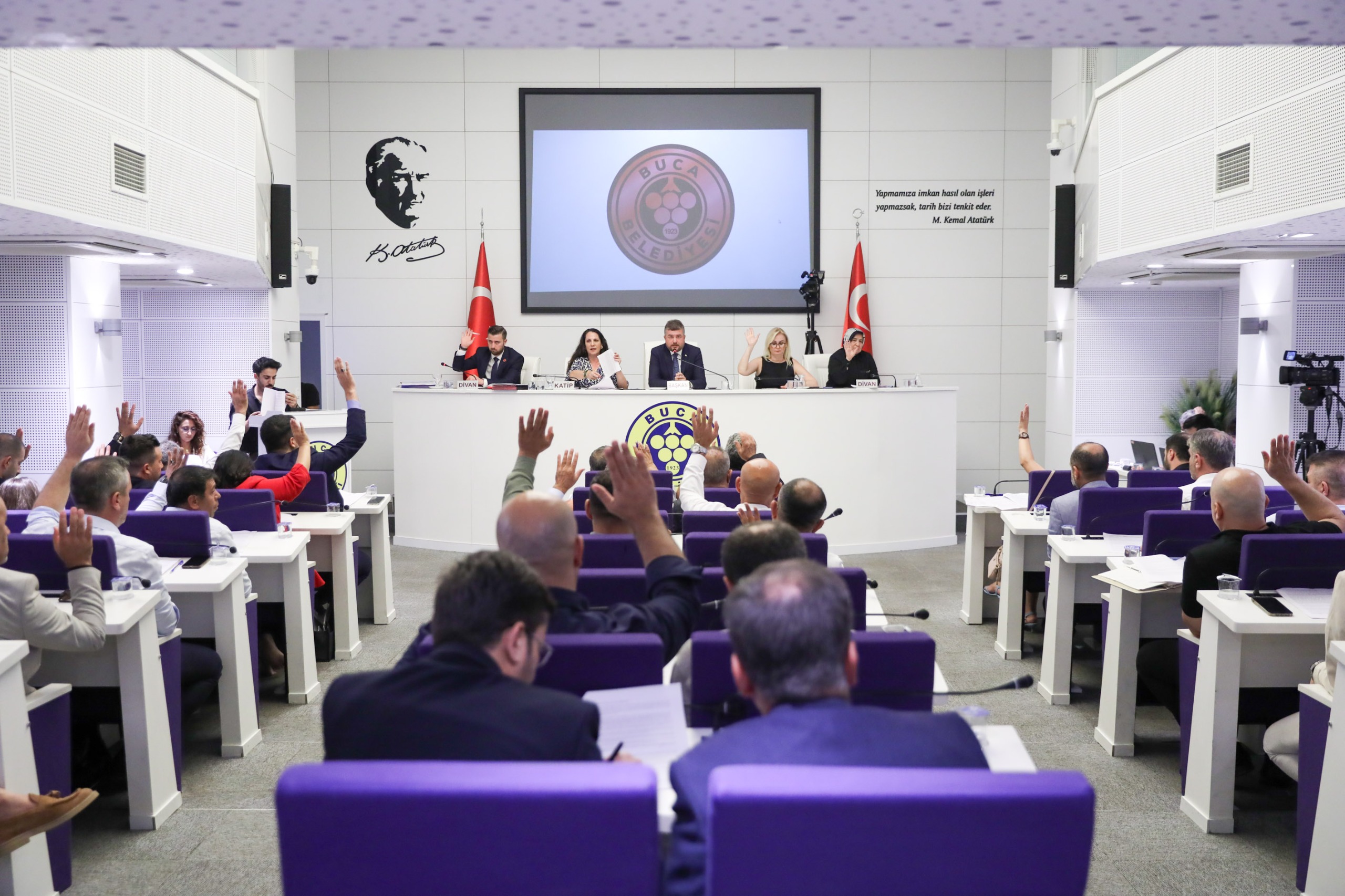 Başkan Görkem Duman: 'Bütün iyi niyetimizle Şirinyer Pazar Yeri’nin açılması için çalışıyoruz'