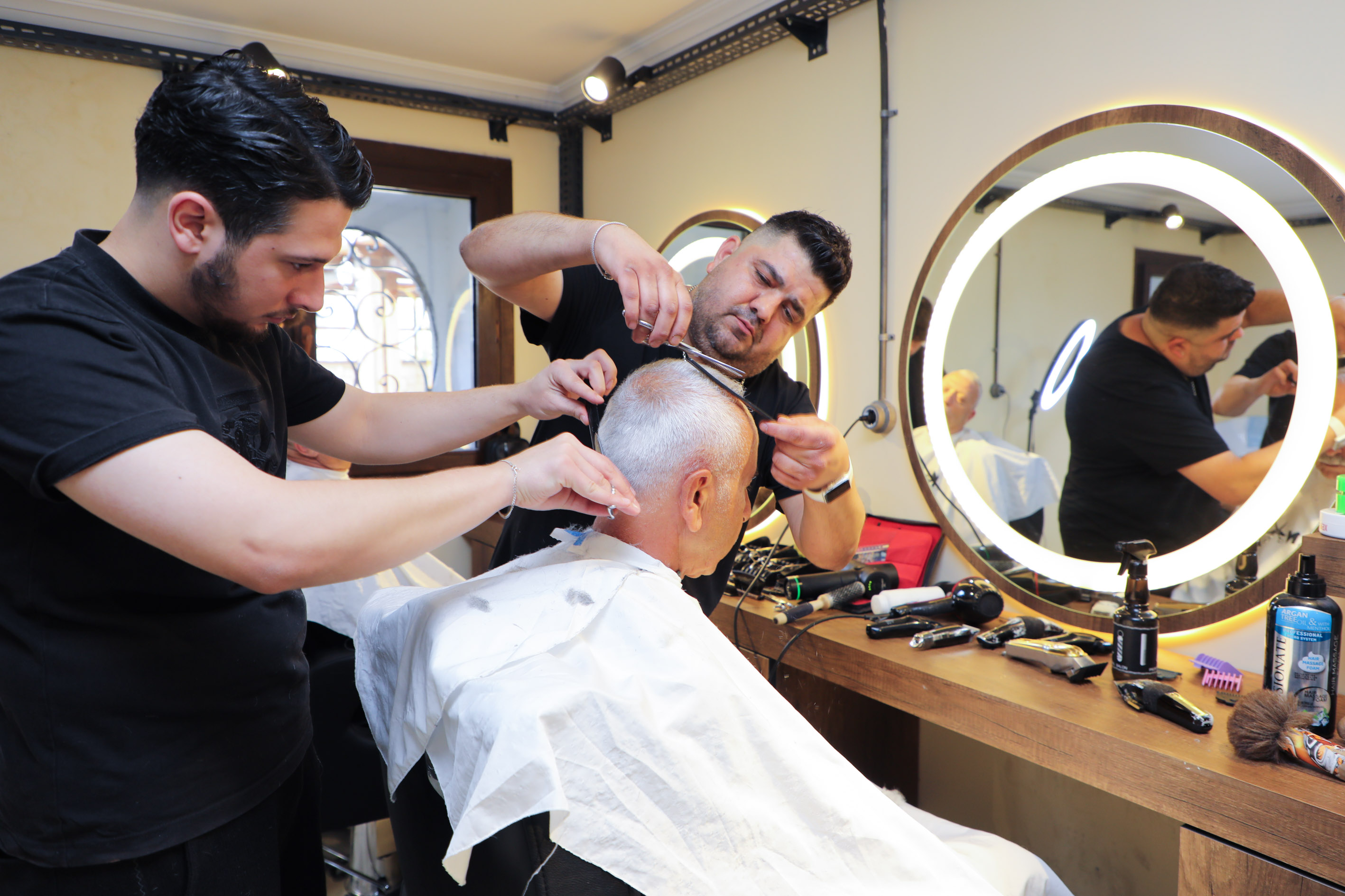 Buca’nın çınarlarına bayram tıraşı